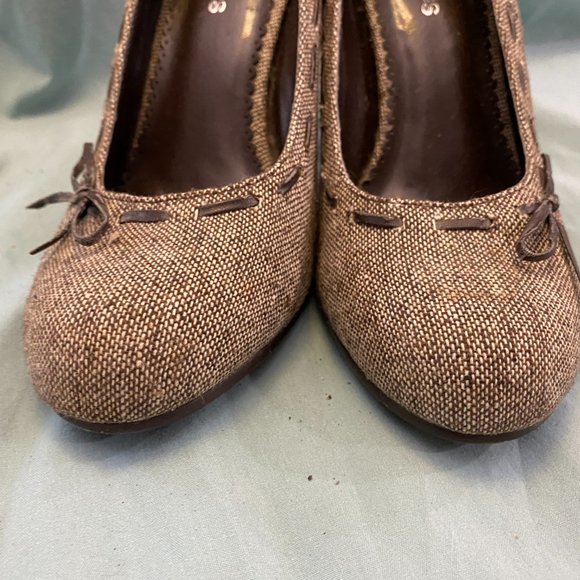 Maurices Brown Tweedy High Heeled Pumps~8 - Picture 11 of 14